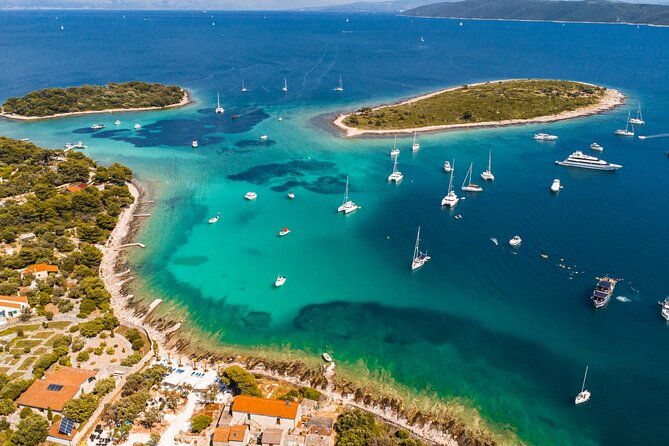 split-blue-lagoon-shipwreck-solta-tour-with-lunch-drinks