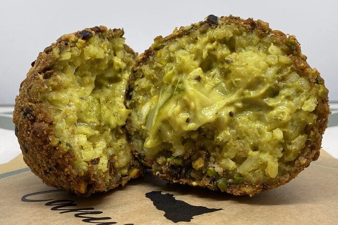 street-food-tour-of-catania-by-night-2