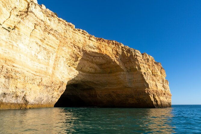 sunrise-benagil-full-caves-tour