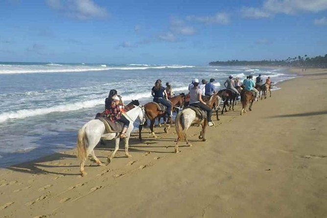 sunset-beach-horsebackriding-punta-cana