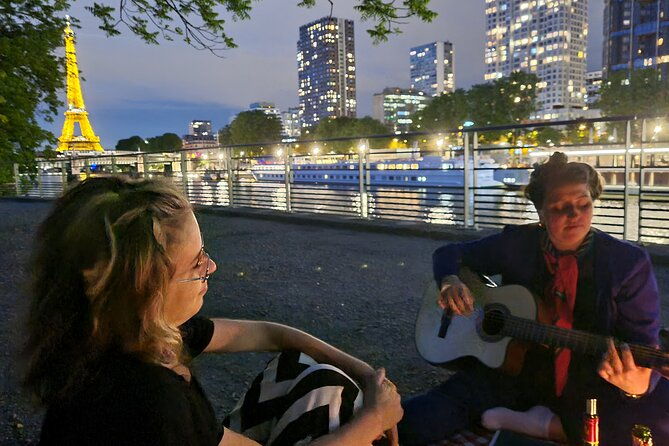sunset-picnic-with-view-of-eiffel-tower-and-live-music-3