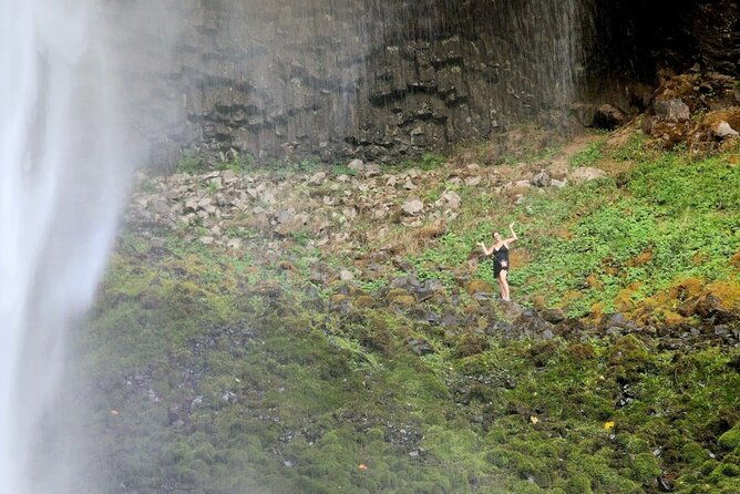 sunset-tour-of-multnomah-falls-plus-vista-house-and-other-falls