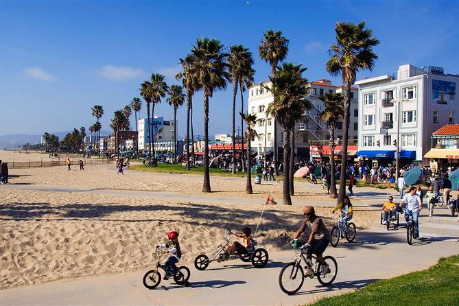 super-custom-dual-bar-limo-with-tour-guide-6-hour-los-angeles-private-tour