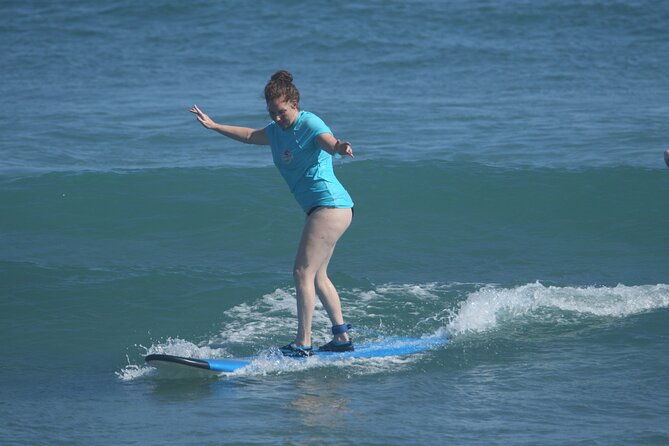 surfing-lesson-at-beautiful-beach-playa-encuentro