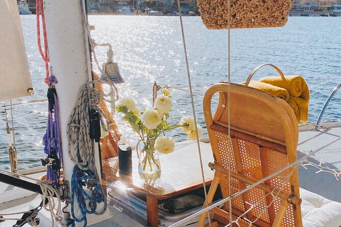 the-boat-people-cruise-private-harbor-cruises