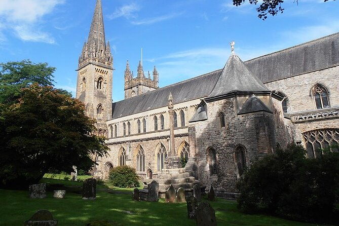 the-ghosts-of-llandaff-a-self-guided-audio-tour