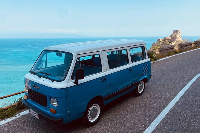 the-padrino-tour-savoca-and-forza-dagro-aboard-the-vintage-80s-minibus