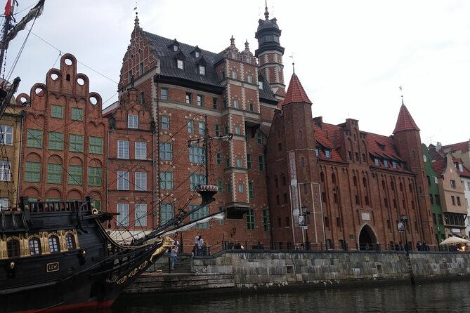 the-wealth-and-history-of-gdansk-at-your-fingertips