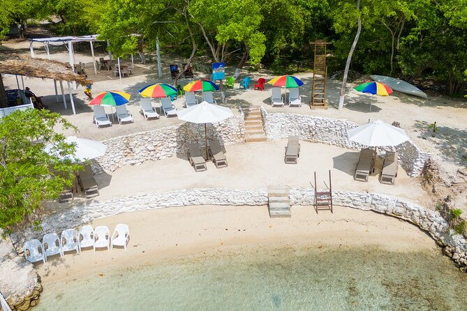 tour-5-islands-of-the-rosary-with-drinks-included