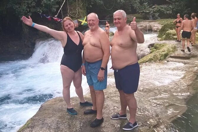 tour-blue-hole-and-secret-fall-with-a-stop-at-duns-river-fall