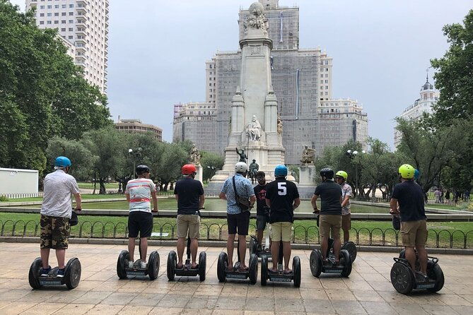 tour-in-segway-around-the-city-in-1-hour-2