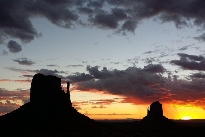 tour-monument-valley-with-a-navajo-guide-3sngt-1-5hr-2