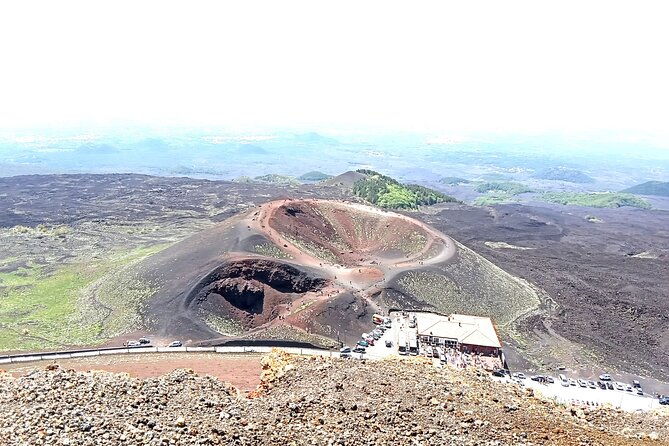 tour-of-etna-on-foot-food-and-wine-tasting-in-the-etna-winery