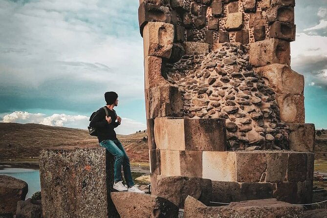 tour-to-uros-amantani-taquile-and-sillustani-2d1n