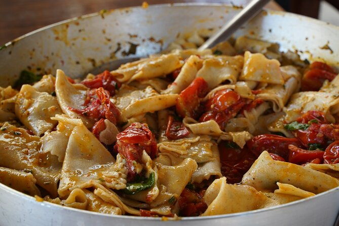 traditional-farmhouse-cooking-experience-in-lucca-with-lunch-or-dinner