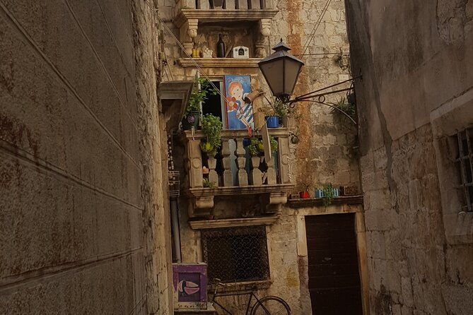 trogir-old-town-history-and-monuments-private-guided-walking-tour