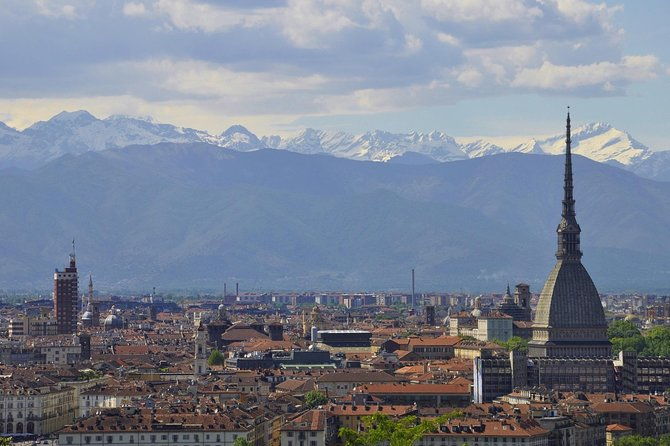 turin-by-night-2-hour-monolingual-walking-experience