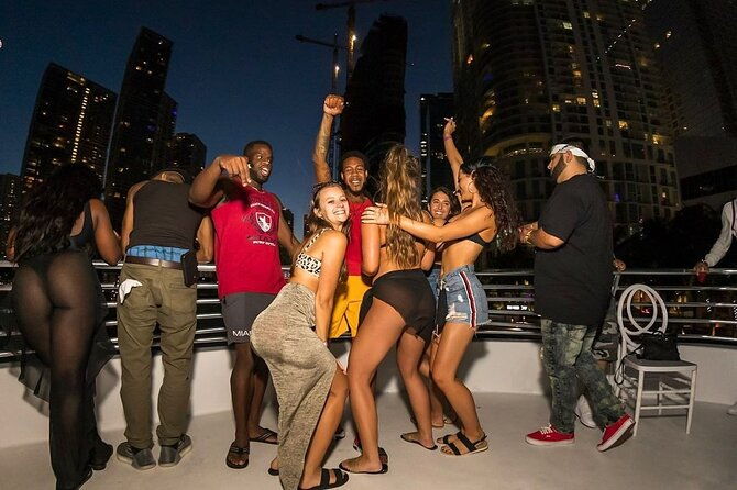 ultimate-party-in-miami-boat-party-party-bus-nightclub