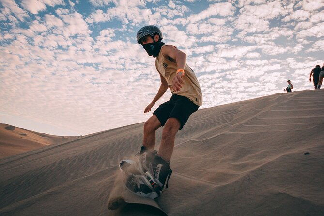 unique-tour-to-paracas-huacachina-and-sunset-at-the-oasis