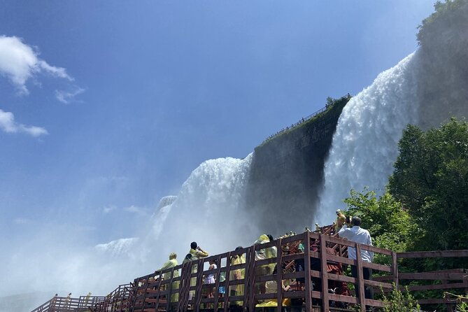 vip-first-access-maid-of-the-mist-and-cave-of-the-winds