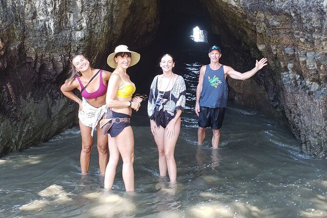 waterfalls-and-beach-caves-adventure-in-costa-rica