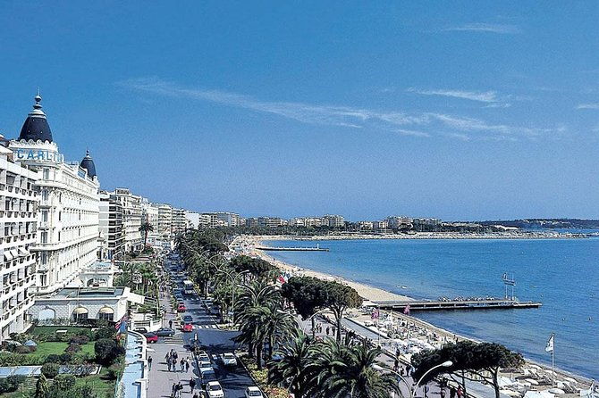 west-coast-and-countryside-shared-guided-tour-from-nice-2