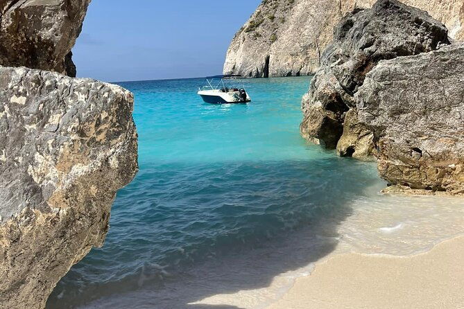 zakynthos-private-cruise-to-turtle-island-keri-caves-mizithres-2