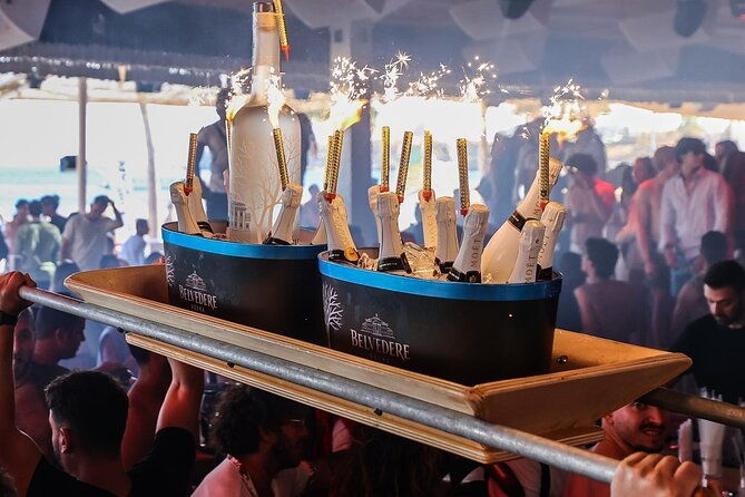 4-hour-day-party-at-beach-clubs-in-mykonos-2