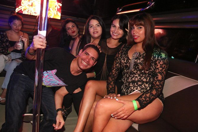 bachelorette-party-in-punta-cana-party-bus