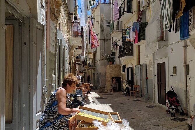 bari-walk-through-history