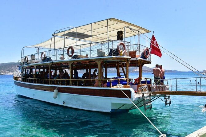 bodrum-boat-trip-with-lunch-and-all-soft-drinks