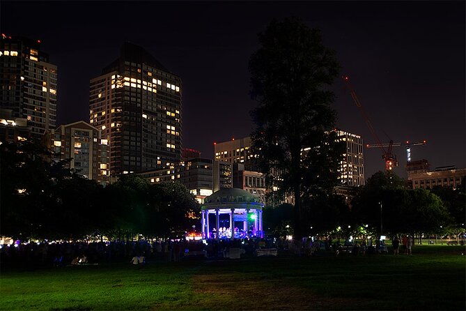 boston-ghosts-boos-and-brews-haunted-pub-crawl-2