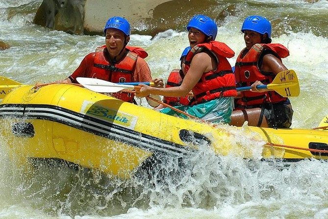 canopy-tour-tarzan-swing-white-water-rafting