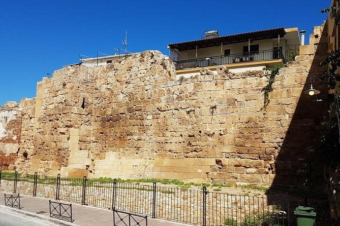 chania-old-town-mountains-restaurant-private-tour-group-of-6