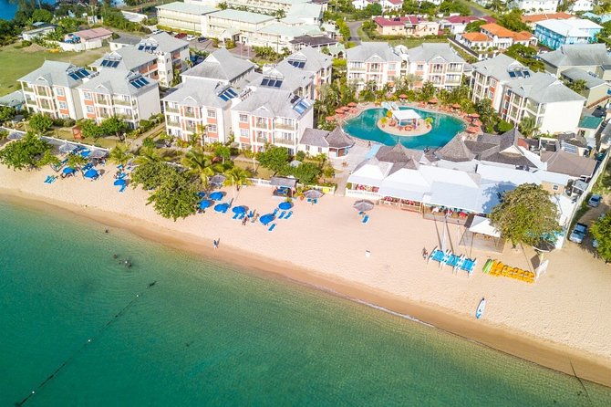deluxe-playpass-at-bay-gardens-beach-resort-spa-with-water-park