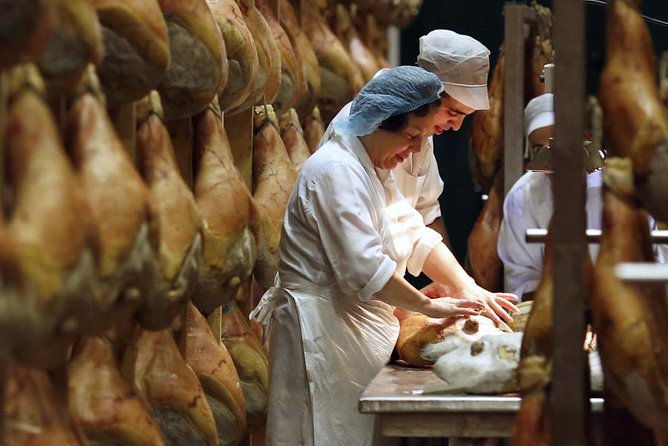 discover-parmas-flavors-parmigiano-prosciutto-food-tour-2