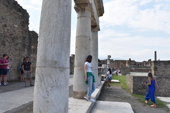 discover-the-ancient-ruins-of-pompeii-day-trip-from-rome-2