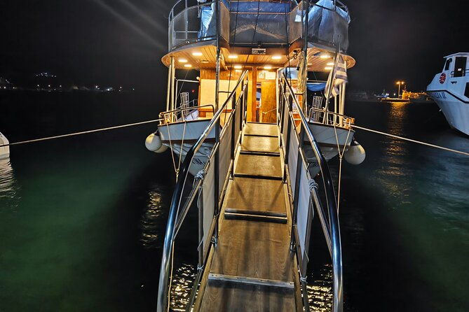 dreamy-sails-sunset-tour-with-dinner-and-wine