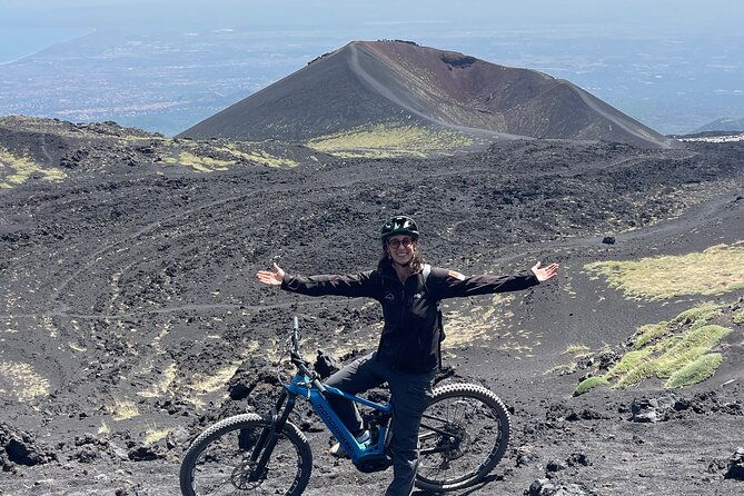 e-bike-excursion-on-etna