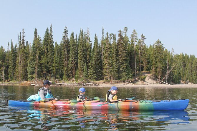 early-morning-guided-kayak-tour