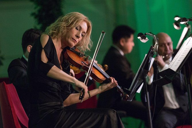 exclusive-evening-at-schonbrunn-palace-after-hours-audiotour-dinner-concert