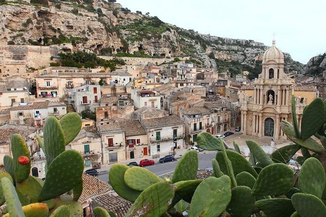 excursions-tour-of-the-4-baroque-cities-of-the-val-di-noto