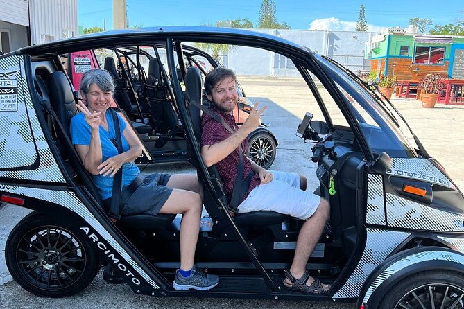 explore-srq-and-lido-key-in-an-arcimoto-electric-fuv
