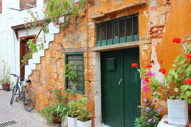 full-day-west-crete-tour-chania-rethymnon-old-town-and-kournas-lake-3