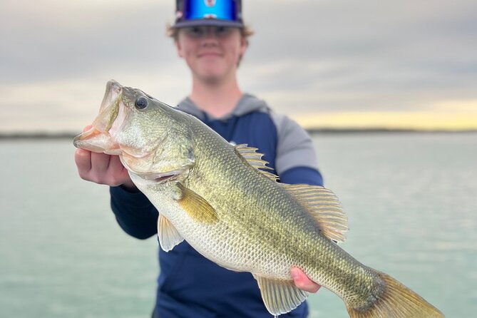guided-fishing-trip-on-canyon-lake