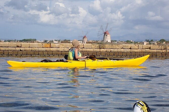 guided-kayak-tour-inside-the-stagnone-of-marsala