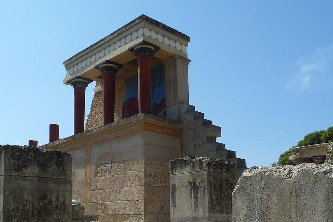 half-day-private-tour-to-knossos-palace-skip-the-line-panoramic-city-tour