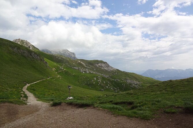 hiking-tour-in-the-world-natural-heritage-unesco-dolomites