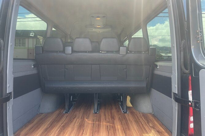 honolulu-harbor-cruise-terminal-transfer-by-luxury-vehicle