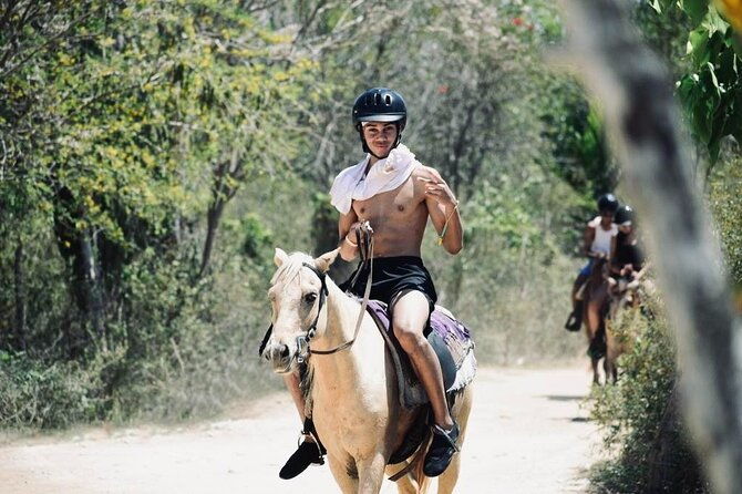 horseback-ride-and-catamaran-cruise-experience
